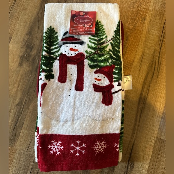 NWTs Snowman kitchen accessories set. - Picture 3 of 6